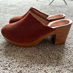 Charlotte Stone Clogs